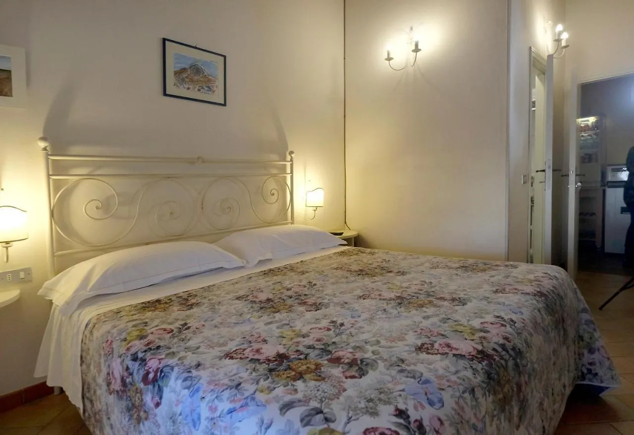 بيت ضيافة Oliviera Camere بيينْسا