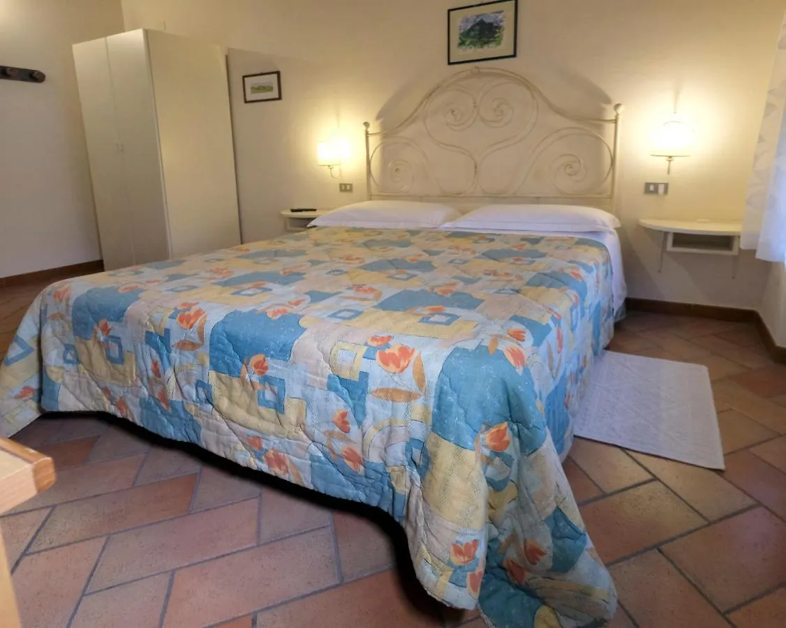 Oliviera Camere بيينْسا